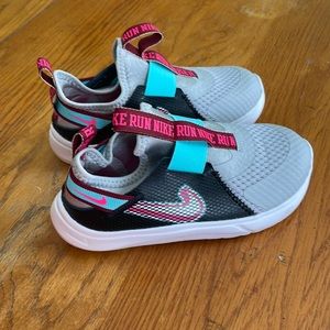 Toddler Nike Sneakers (NWT)